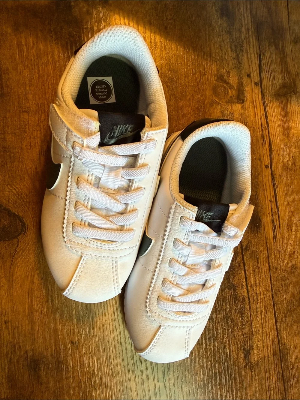 Nike Cortez Basic SL Hook & Loop Sneakers Kids Size 9 White & Dark Green NWOB
